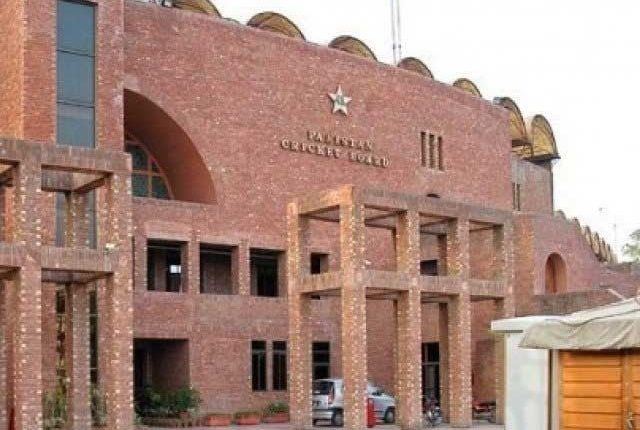 پی سی بی نے ویمن لیگ پی ایس ایل سے علیحدہ کرانے کا فیصلہ کرلیا