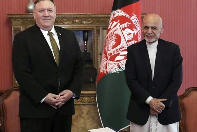 اشرف غنی افغان شہریوں کو خطرے میں ڈال کر خود فرار ہوگئے؛ سابق امریکی وزیر خارجہ