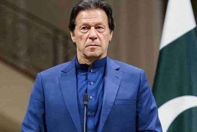 حکومت اپریل میں الیکشن کرانے پر مجبور ہوجائے گی، عمران خان