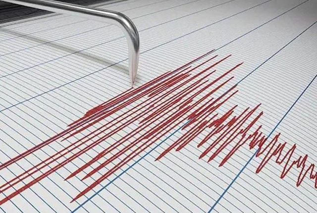 بھارتی دارالحکومت زلزلے کے جھٹکوں سے لرز اُٹھا