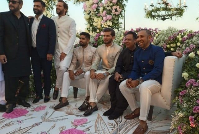 قومی کرکٹر شاہین شاہ اور انشاء آفریدی نکاح کے بندھن میں بندھ گئے