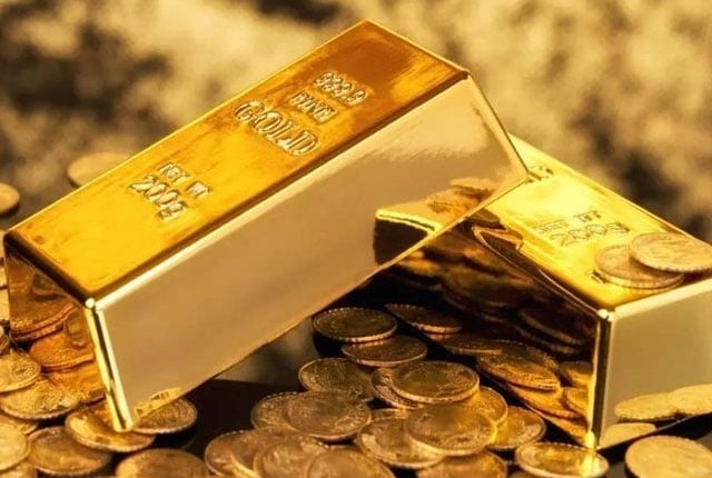 سونے کی قیمت میں ہزاروں روپے کی کمی ہوگئی