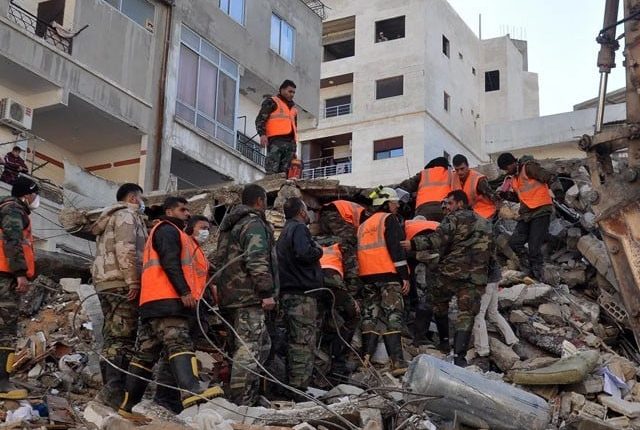 ترکیہ، شام: اموات 22 ہزار سے متجاوز، ملبے تلے دبے افراد کے بچنے کے امکانات کم