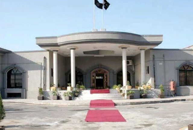 16 سال سے قابض اسلام آباد پولیس کو سی ڈی اے فلیٹس خالی کرنے کا حکم